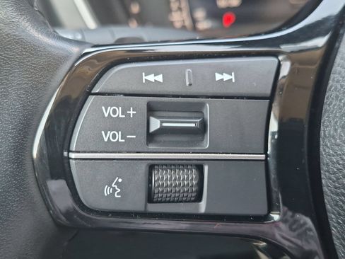 Used 2025 Honda Pilot Elite image 14