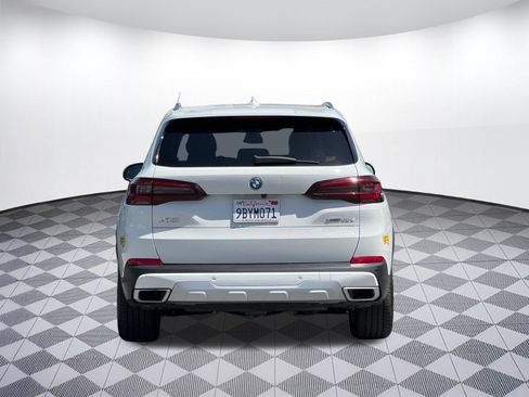 Used 2022 BMW X5 xDrive45e w/ Parking Assistance Package AWD/4WD image 25