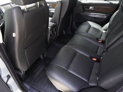 Used 2013 Land Rover Range Rover Sport HSE AWD/4WD image 29