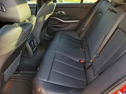 Used 2021 BMW 330i Sedan w/ Premium Package image 31