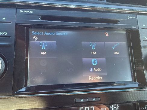 Used 2015 Toyota Avalon XLE Touring image 33