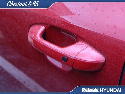 Used 2023 Kia Niro EX image 23