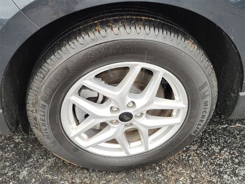 Certified 2023 Ford Edge SEL w/ Convenience Package image 17