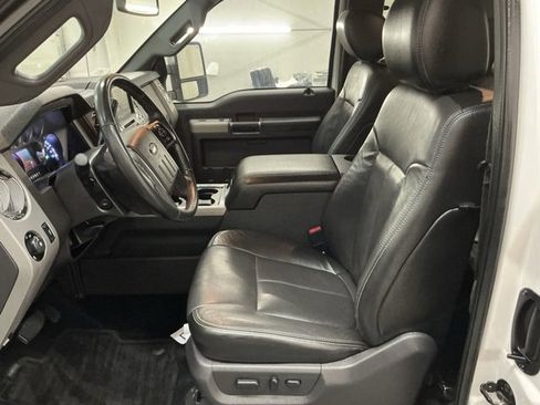 Used 2014 Ford F250 Lariat w/ Chrome Package image 15