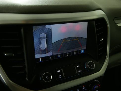 Used 2023 GMC Acadia SLT w/ Technology Package AWD/4WD image 33