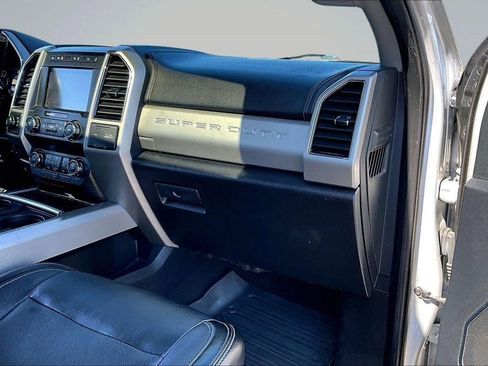 Used 2019 Ford F350 Lariat w/ Lariat Ultimate Package image 17