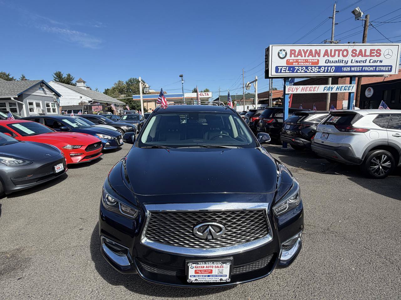 Used 2017 INFINITI QX60 Luxe w/ Premium Plus Package AWD/4WD image 4