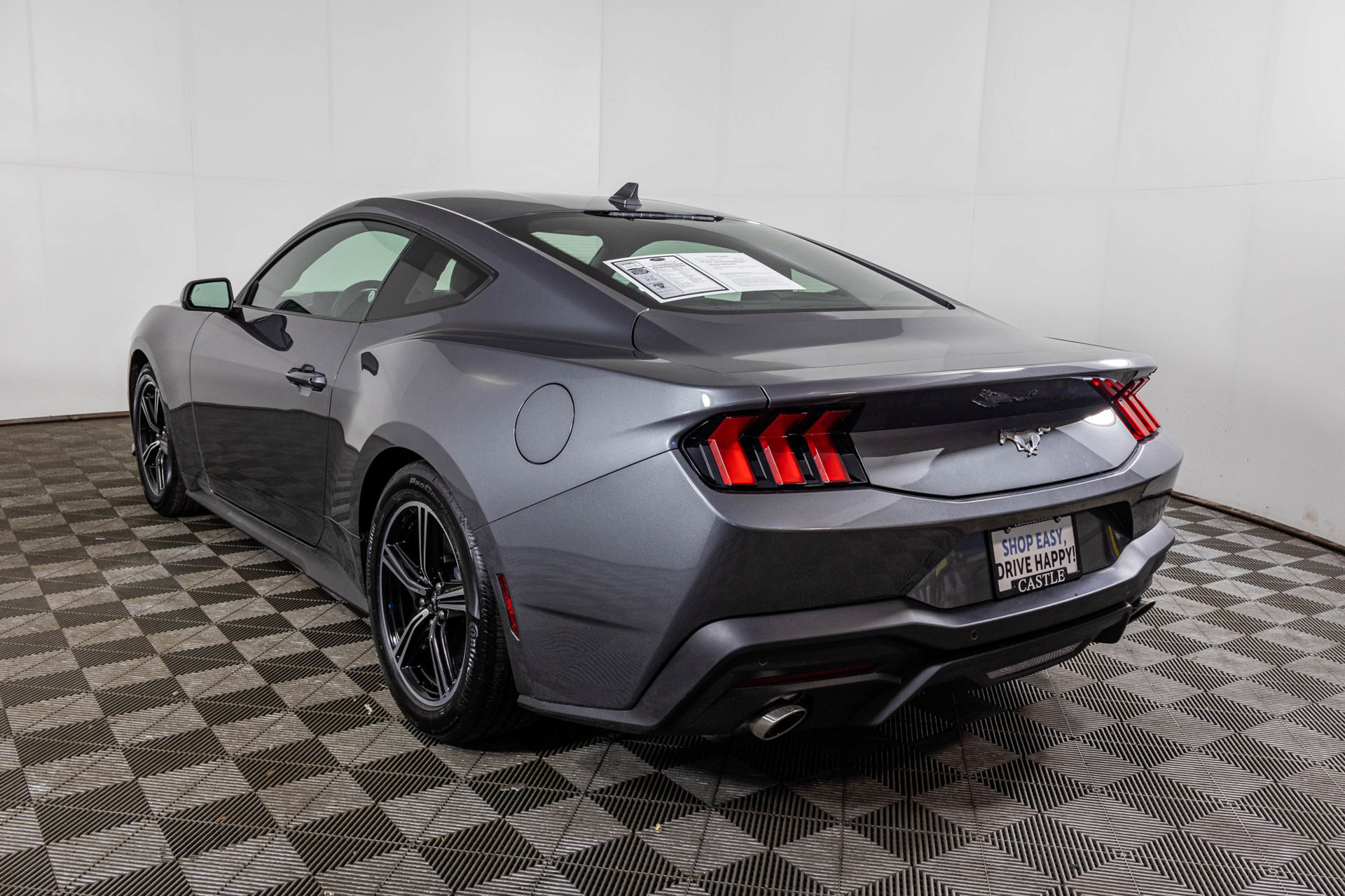 Used 2025 Ford Mustang Coupe RWD image 16