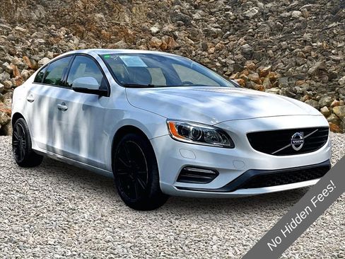 Used 2017 Volvo S60 T5 Dynamic AWD/4WD image 10