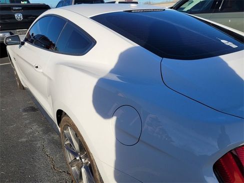 Used 2015 Ford Mustang GT Premium image 7