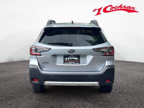 Used 2024 Subaru Outback Limited AWD/4WD image 8