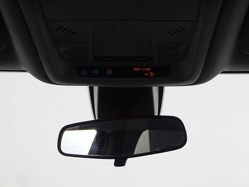 Used 2022 Chevrolet Blazer LT FWD image 24