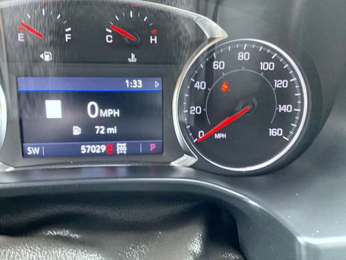 Used 2023 GMC Acadia SLT image 14