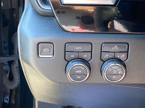 Used 2022 Chevrolet Silverado 1500 RST w/ Max Trailering Package AWD/4WD image 24