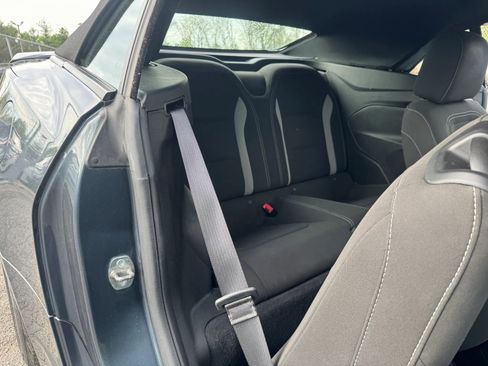 Used 2020 Chevrolet Camaro LT image 21