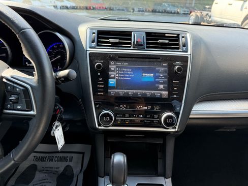 Used 2018 Subaru Outback 2.5i Premium AWD/4WD image 18
