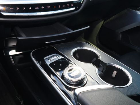 Used 2024 Cadillac Lyriq Luxury w/ LPO, Floor Liner Package image 31