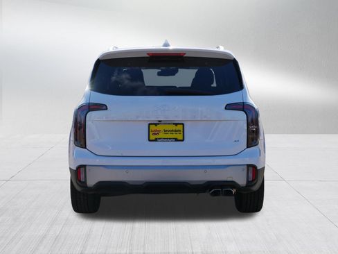 Used 2023 Kia Telluride EX w/ EX Captain's Chair Package image 6