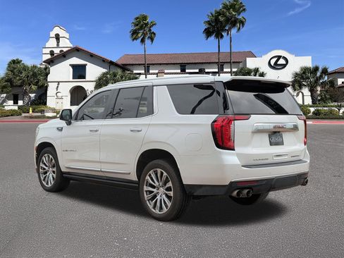 Used 2021 GMC Yukon Denali w/ Denali Premium Package AWD/4WD image 4