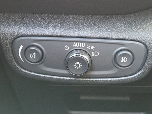 Used 2023 Chevrolet TrailBlazer ACTIV w/ Convenience Package image 11