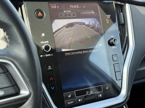 Used 2025 Subaru Outback Premium image 27