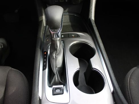 Used 2024 Chevrolet Malibu LT image 40