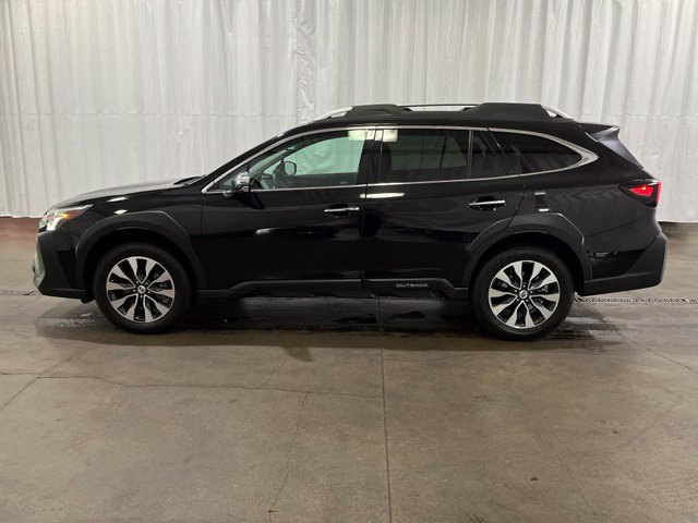 Used 2023 Subaru Outback Touring XT AWD/4WD image 8