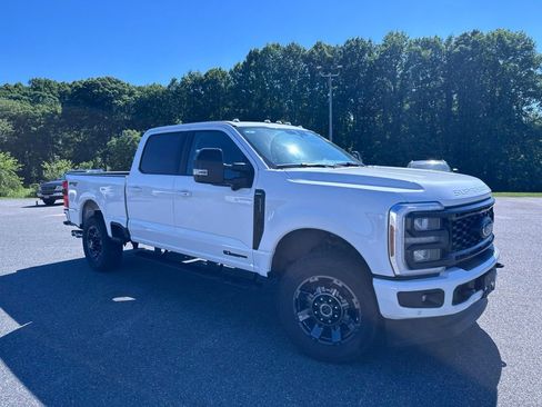 Used 2024 Ford F250 Lariat w/ Lariat Ultimate Package AWD/4WD image 1