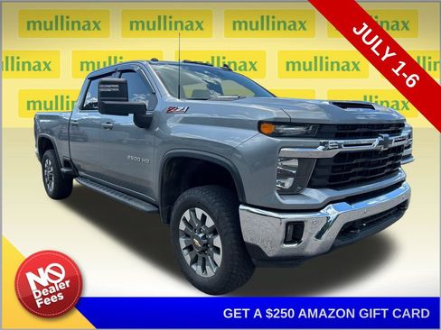 Used 2025 Chevrolet Silverado 2500 LT w/ Safety Package AWD/4WD image 1