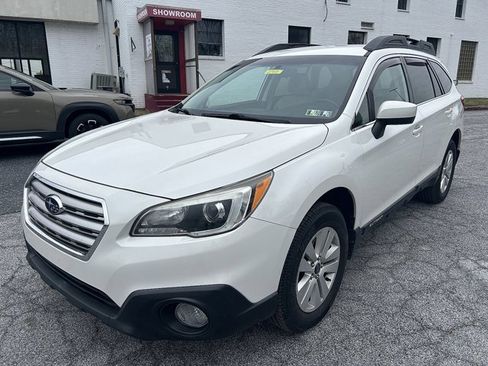 Used 2017 Subaru Outback 2.5i Premium image 7