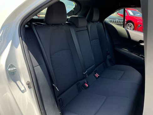 Used 2021 Toyota Corolla SE w/ SE Preferred Package FWD image 20