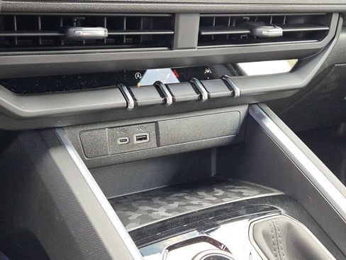 New 2026 Chevrolet Colorado Trail Boss AWD/4WD image 24