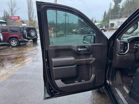 Used 2019 Chevrolet Silverado 1500 LT w/ All-Star Edition image 13