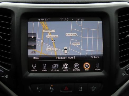 Used 2014 Jeep Cherokee Limited w/ Technology Group image 22