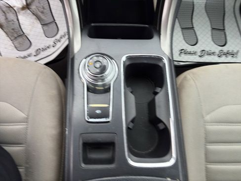 Used 2019 Ford Fusion SE AWD/4WD image 14