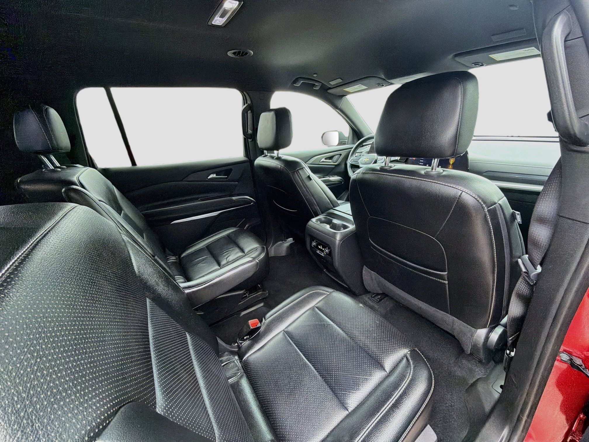 Used 2024 Chevrolet Traverse LT FWD image 29