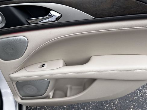 Used 2019 Lincoln MKZ Reserve w/ Luxury Package image 15