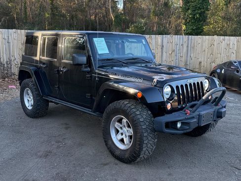 Used 2014 Jeep Wrangler Unlimited Rubicon image 16
