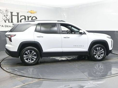 Used 2025 Chevrolet Equinox LT w/ Convenience Package II image 37