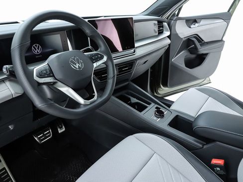New 2026 Volkswagen Tiguan SE R-Line AWD/4WD image 58