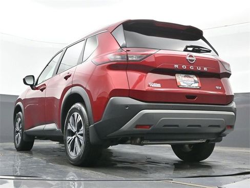 Used 2023 Nissan Rogue SV w/ SV Premium B Package image 24