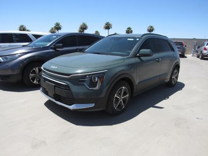 Used 2025 Kia Niro EX