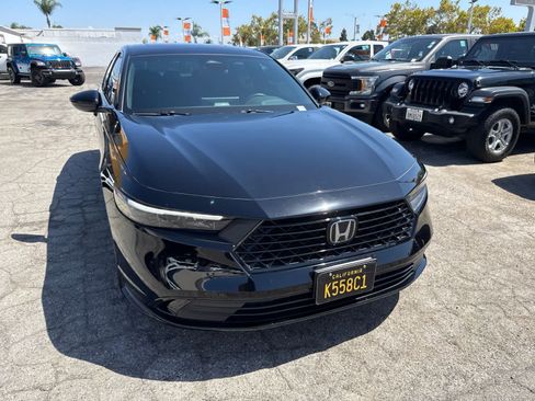 Used 2025 Honda Accord Sport image 7