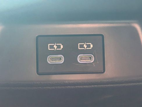 Certified 2025 Toyota Corolla LE image 21