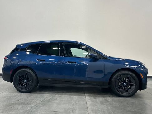 Used 2024 BMW iX xDrive50 w/ Convenience Package AWD/4WD image 3