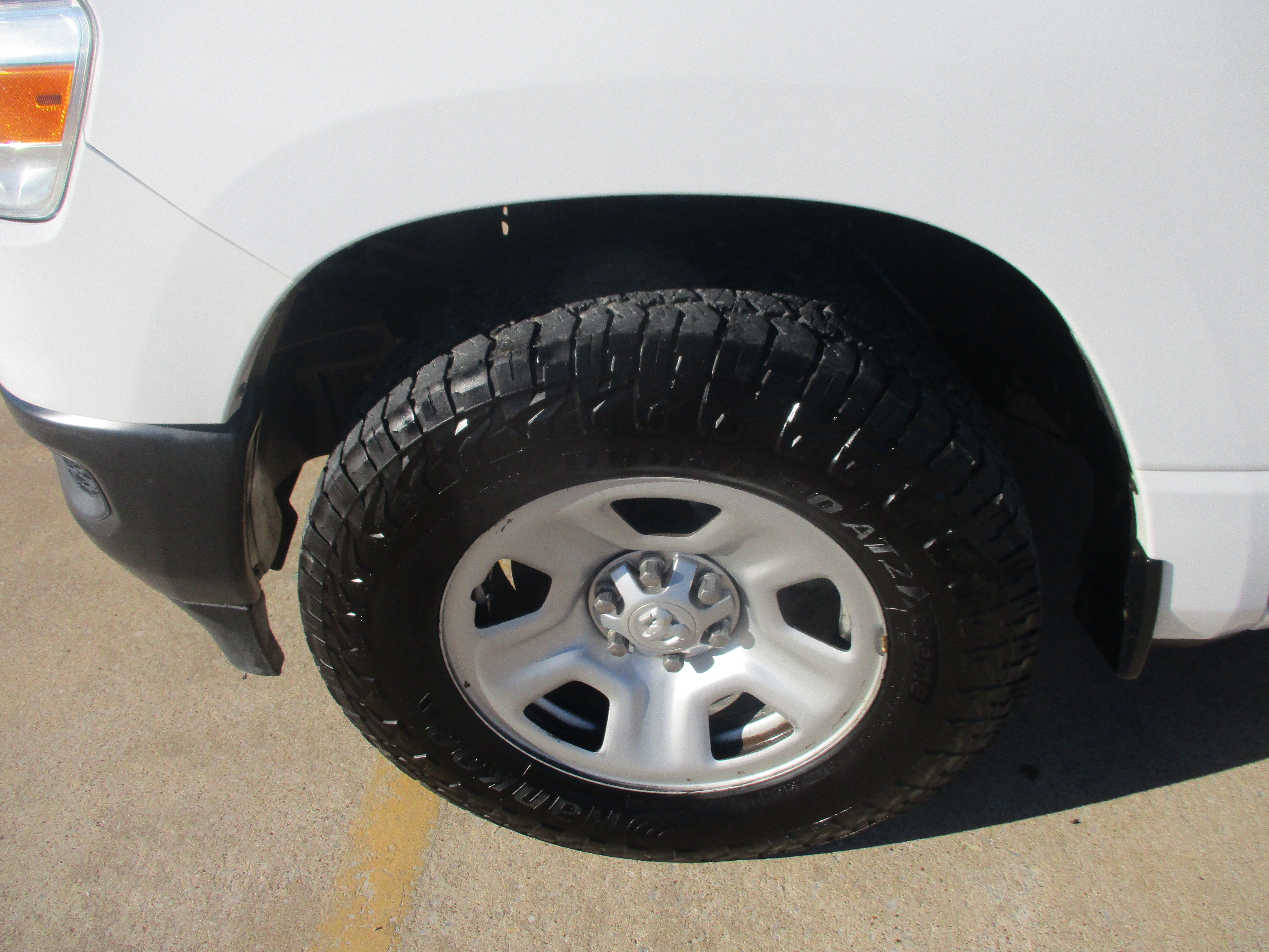 Used 2019 RAM 1500 Tradesman AWD/4WD image 3