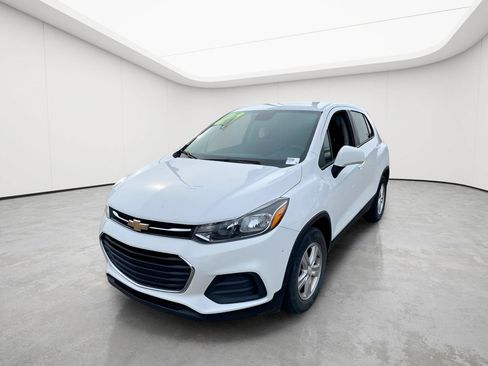 Used 2021 Chevrolet Trax LS w/ Tint and Cruise Package FWD image 24