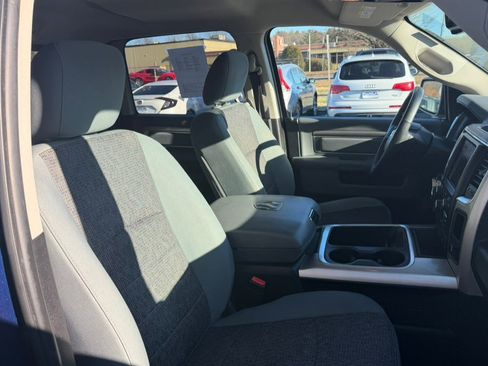 Used 2018 RAM 1500 Big Horn image 32