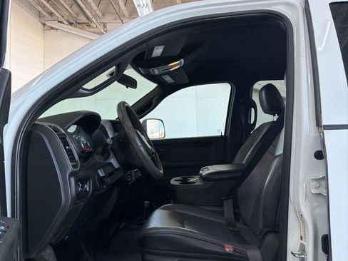 Used 2022 RAM 3500 Tradesman w/ Chrome Appearance Group image 18