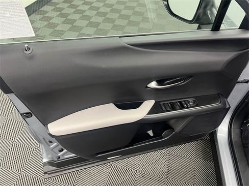 Certified 2025 Lexus UX 300h FWD image 9